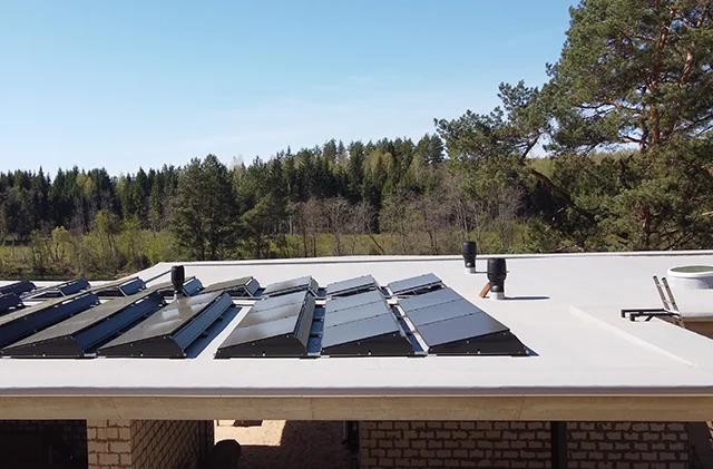Flat roof membrane repair and maintenance